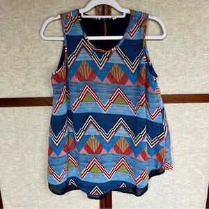 Japan Geometric Patterned Sleeveless Lined Flowy Top - Large